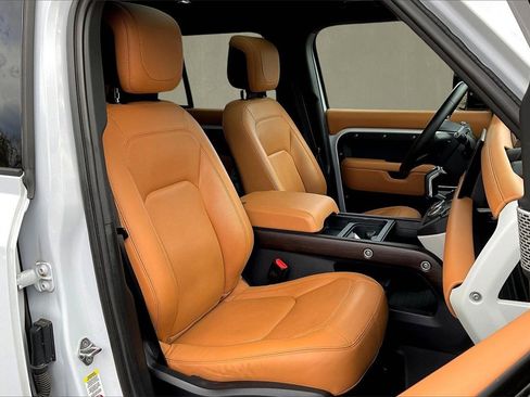 Certified 2023 Land Rover Defender 130 SE image 30