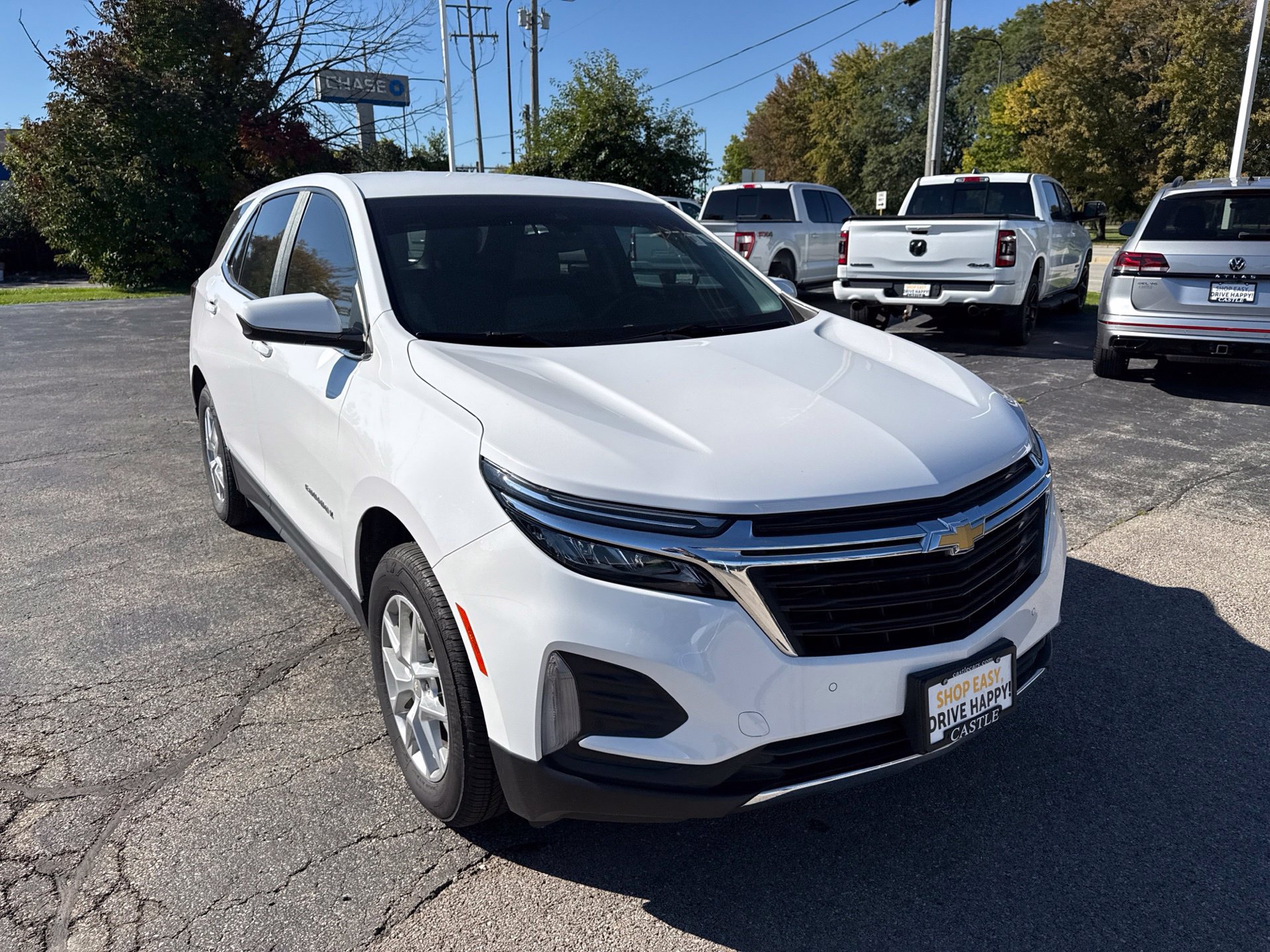 Used 2023 Chevrolet Equinox LT w/ Driver Convenience Package AWD/4WD image 4
