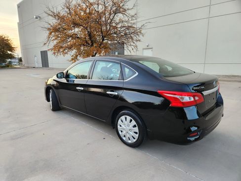 Used 2018 Nissan Sentra S image 14