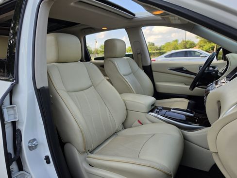 Used 2015 INFINITI QX60 FWD w/ Deluxe Touring Package image 21