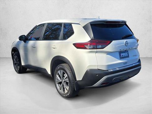 Used 2023 Nissan Rogue SV image 7