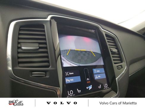 Used 2020 Volvo XC90 T6 Momentum w/ Protection Package Premier image 30
