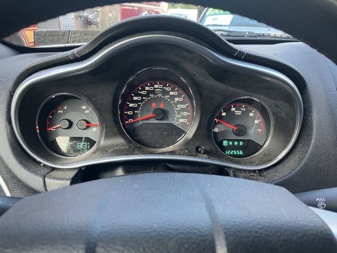 Used 2014 Dodge Avenger SXT w/ Rallye Appearance Group FWD image 5