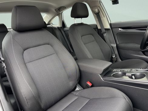 Certified 2024 Honda Civic EX image 31