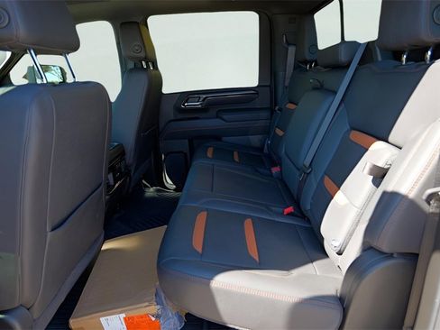 New 2025 GMC Sierra 2500 AT4 w/ AT4 Premium Plus Package image 22