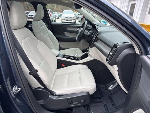 Used 2020 Volvo XC40 T5 Inscription w/ Protection Package Premier image 17