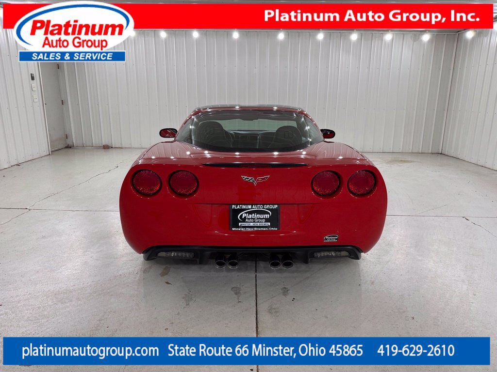 Used 2007 Chevrolet Corvette Coupe w/ Preferred Equipment Group RWD image 4