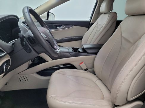 Used 2017 Lincoln MKX Select w/ Cargo Utility Package FWD image 17