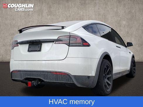 Used 2022 Tesla Model X image 10