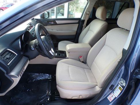 Used 2016 Subaru Outback 2.5i Premium image 9