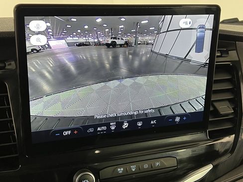 Used 2023 Ford Transit 350 XLT image 20