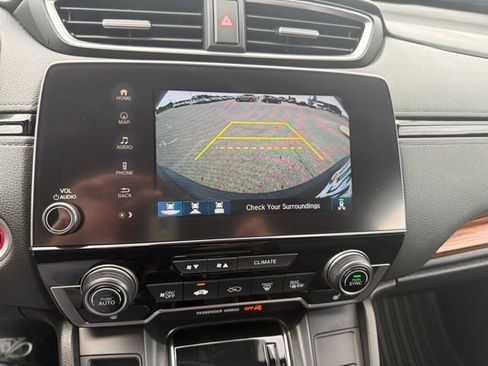 Used 2022 Honda CR-V Touring image 11