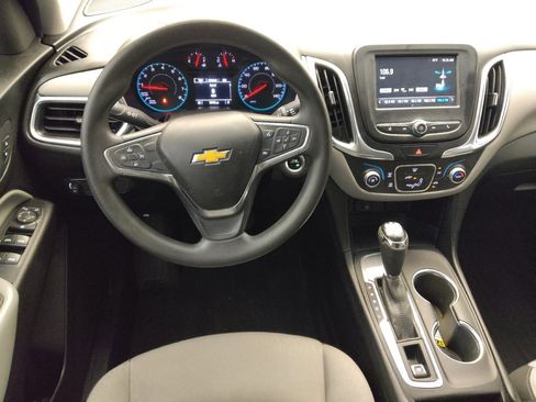 Used 2018 Chevrolet Equinox LS FWD image 22