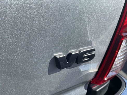 Used 2023 Toyota Tacoma SR5 RWD image 12