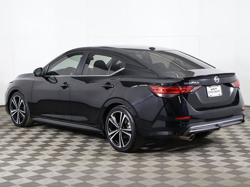 Used 2023 Nissan Sentra SR w/ SR Premium Package image 10