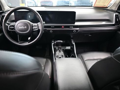 Used 2025 Kia Sorento S FWD image 40