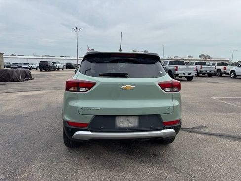 Used 2025 Chevrolet TrailBlazer LT w/ Driver Confidence Package FWD image 6