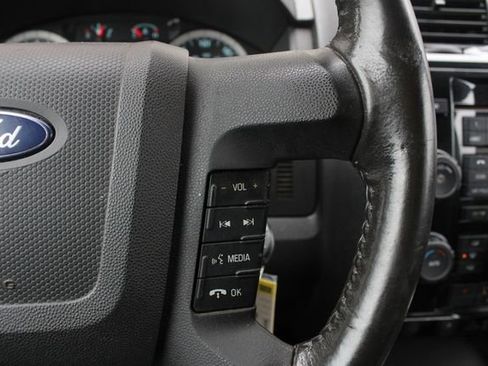 Used 2010 Ford Escape Limited image 12