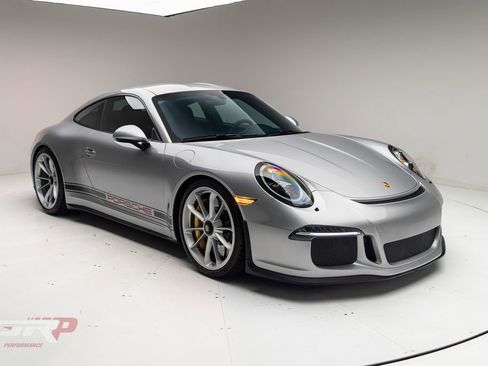 Used 2016 Porsche 911 R image 1