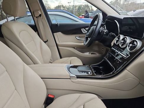 Used 2021 Mercedes-Benz GLC 300 4MATIC w/ Premium Package image 30