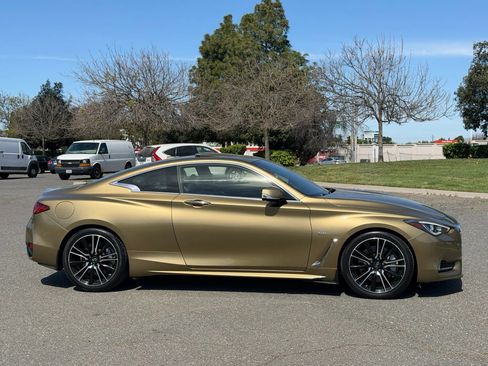 Used 2018 INFINITI Q60 3.0t Sport w/ Sensory Package 3.0T Sport image 6