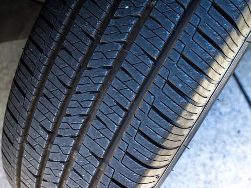 Used 2021 Hyundai Venue SE image 19