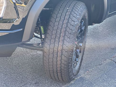 New 2026 GMC Canyon Elevation w/ Convenience Package image 25