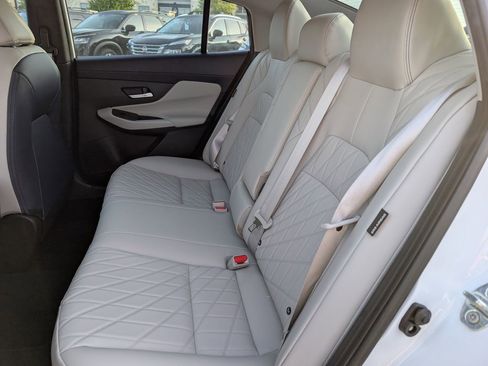 New 2026 Nissan Sentra SL FWD image 19