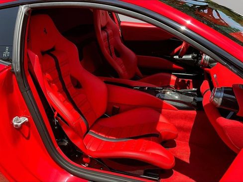 Used 2022 Ferrari 812 Competizione RWD image 23