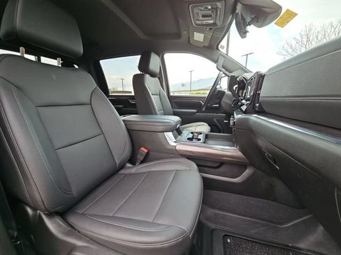 Used 2024 Chevrolet Silverado 2500 LTZ w/ LTZ Premium Package AWD/4WD image 29