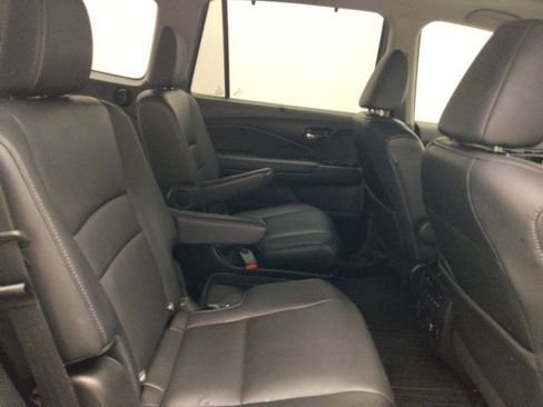 Used 2020 Honda Pilot Touring image 19