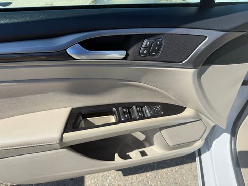 Certified 2020 Ford Fusion SEL FWD image 9
