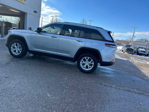 Certified 2023 Jeep Grand Cherokee Limited image 22