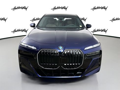 New 2026 BMW i7 xDrive60 image 2