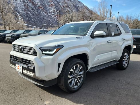 New 2025 Toyota 4Runner Limited image 4