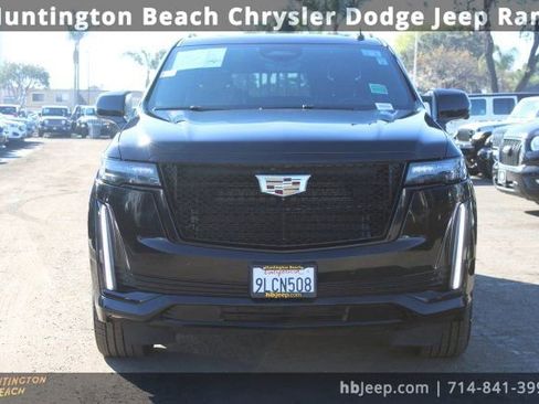 Used 2024 Cadillac Escalade Sport image 2