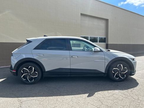Used 2023 Hyundai Ioniq 5 SEL AWD/4WD image 3