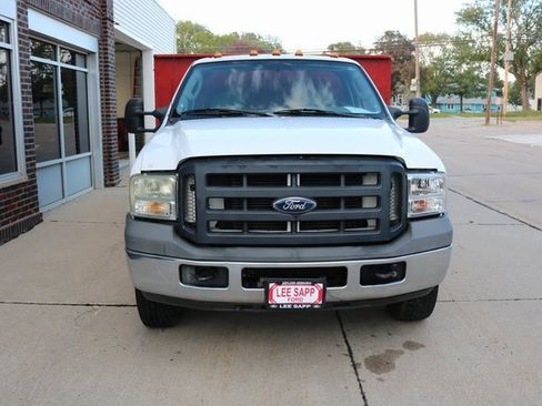 Used 2006 Ford F350 XL image 7