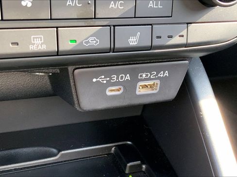 Certified 2026 Subaru Outback Limited AWD/4WD image 16