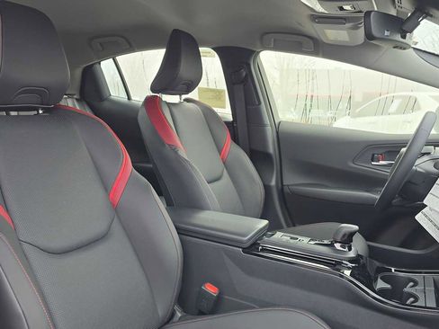 New 2025 Toyota Prius XSE image 13