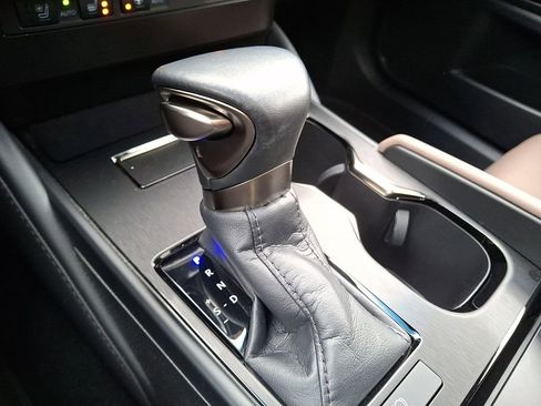 Used 2023 Lexus ES 350 350 w/ Premium Package image 12