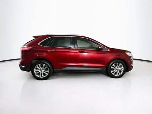 Used 2019 Ford Edge Titanium FWD image 10