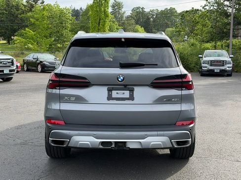 Used 2024 BMW X5 xDrive40i w/ Executive Package AWD/4WD image 4