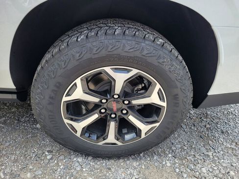 New 2026 GMC Yukon XL AT4 AWD/4WD image 10