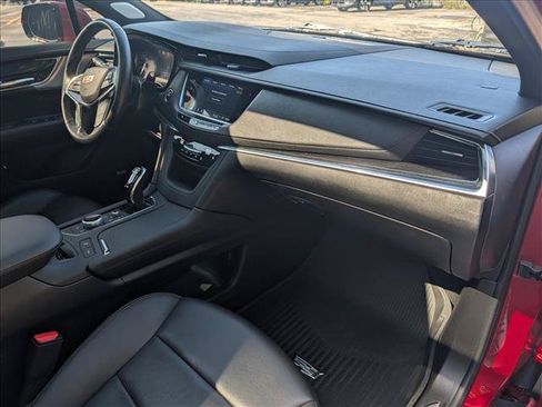Used 2021 Cadillac XT5 Premium Luxury AWD/4WD image 14