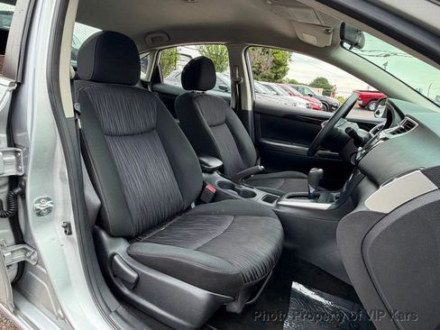 Used 2019 Nissan Sentra SV FWD image 17