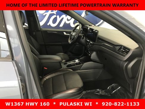 Used 2023 Ford Escape ST-Line w/ Tech Pack #1 AWD/4WD image 4