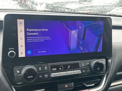 Used 2025 Toyota Grand Highlander AWD image 23