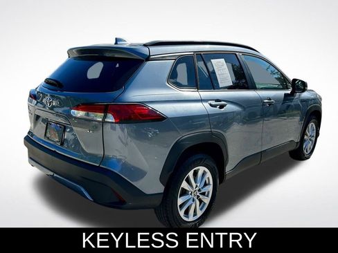 Used 2023 Toyota Corolla Cross LE image 6