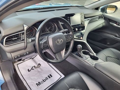 Used 2023 Toyota Camry SE image 10